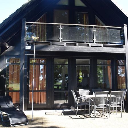 Ferienhaus Plau Am See, Direkt Am Wasser Luaran gambar