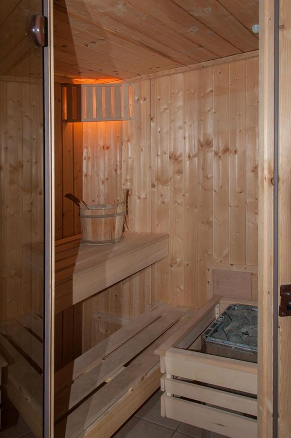Ferienhaus Plau Am See, Direkt Am Wasser Luaran gambar